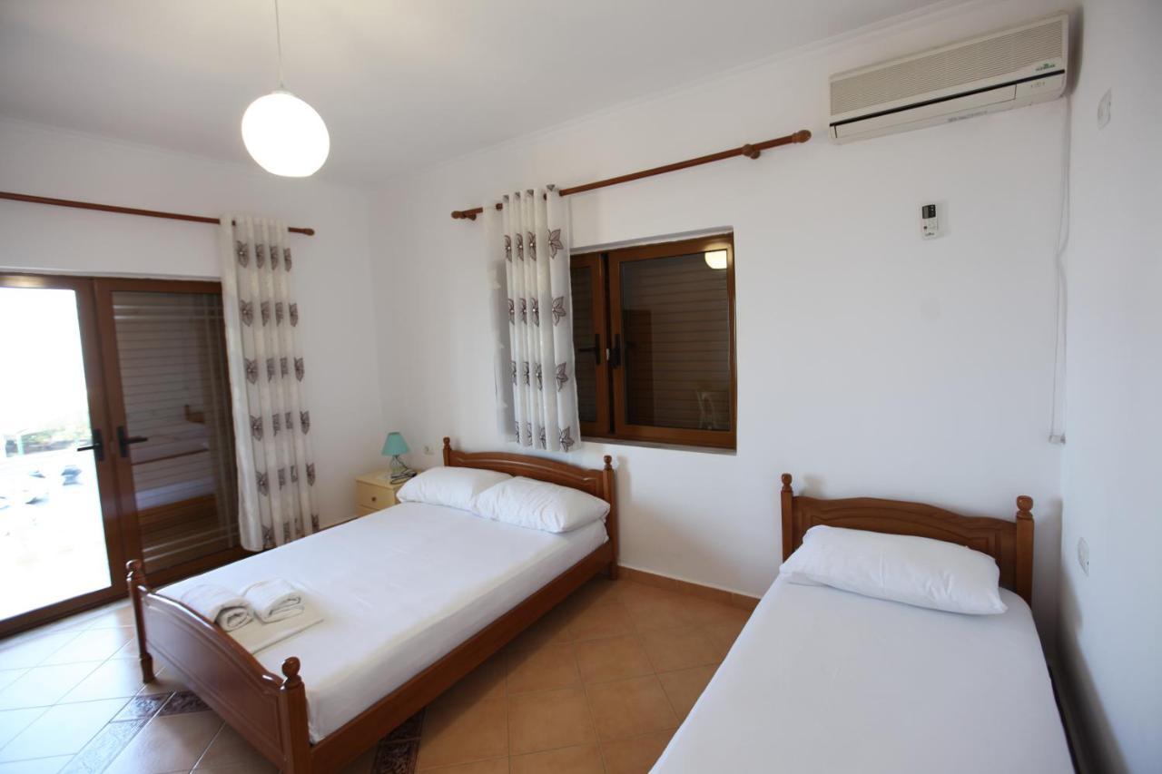 Hotel Lagjini Lukove Exterior photo
