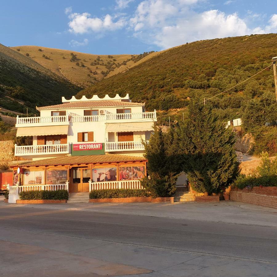 Hotel Lagjini Lukove Exterior photo